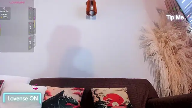 neo dimou  online show from 10.04.25