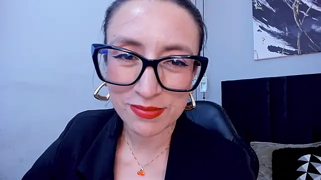 kira moon   online show from 02.13.26