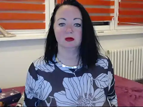 Alexie33 online show from 02.19.25