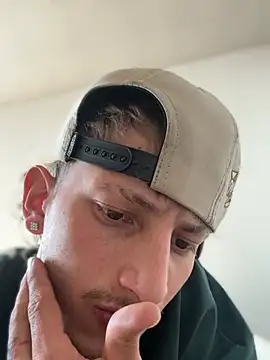 Snapshot of Scott_sex7 chatting on 02.27.26 Scott sex7 online show from 02.27.26