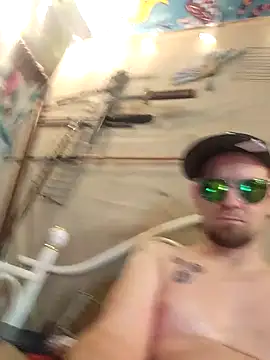 Snapshot of Herwish chatting on 02.01.25 Herwish online show from 02.01.25