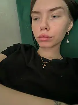 Snapshot of Lisaaa_Alisa chatting on 05.17.26 Lisaaa Alisa online show from 05.17.26