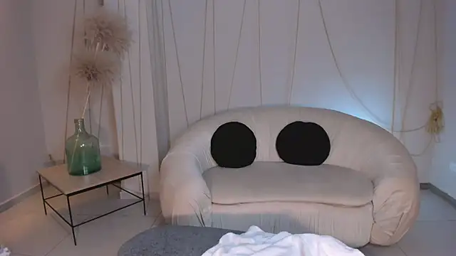 Snapshot of JessicaWilliams1 chatting on 02.27.25 JessicaWilliams1 online show from 02.27.25