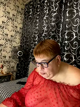 Klio5678 online show from 11.14.25