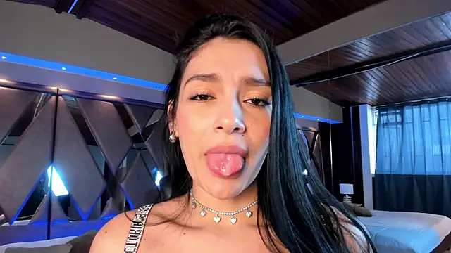 Snapshot of carina_rossi chatting on 01.14.25 carina rossi online show from 01.14.25