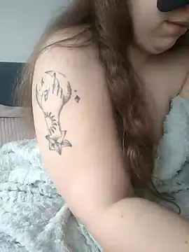 FrancaiseLynne online show from 12.13.24