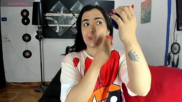 Snapshot of SARAMISHA chatting on 09.24.25 SARAMISHA online show from 09.24.25