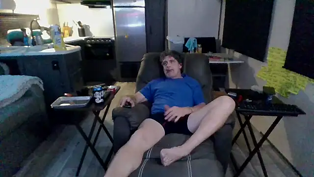 Snapshot of lateniter chatting on 02.05.26 lateniter online show from 02.05.26