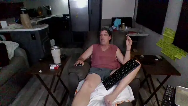 Snapshot of lateniter chatting on 02.10.26 lateniter online show from 02.10.26