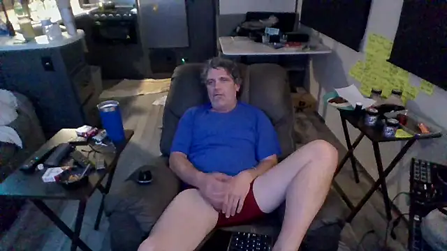 Snapshot of lateniter chatting on 02.20.26 lateniter online show from 02.20.26