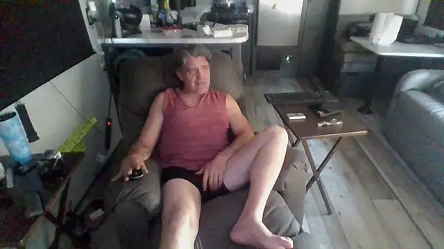 Snapshot of lateniter chatting on 03.01.26 lateniter online show from 03.01.26