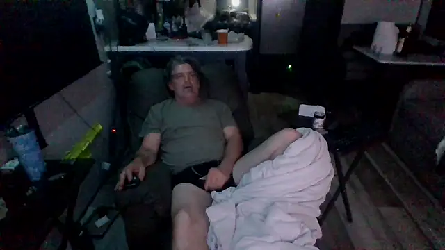 Snapshot of lateniter chatting on 03.03.26 lateniter online show from 03.03.26