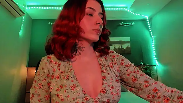 LiliJones  online show from 01.08.25