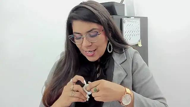 Snapshot of Luna_Dumont chatting on 09.15.25 Luna Dumont online show from 09.15.25