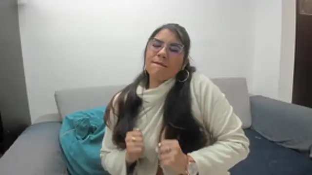 Luna Dumont online show from 01.08.26