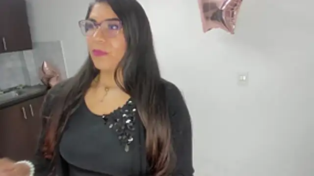 Snapshot of Luna_Dumont chatting on 02.22.26 Luna Dumont online show from 02.22.26