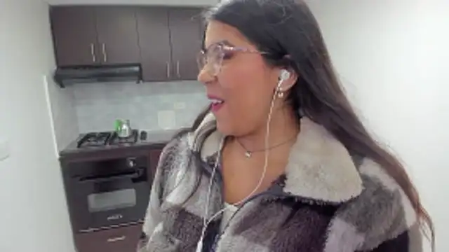 Snapshot of Luna_Dumont chatting on 02.24.26 Luna Dumont online show from 02.24.26