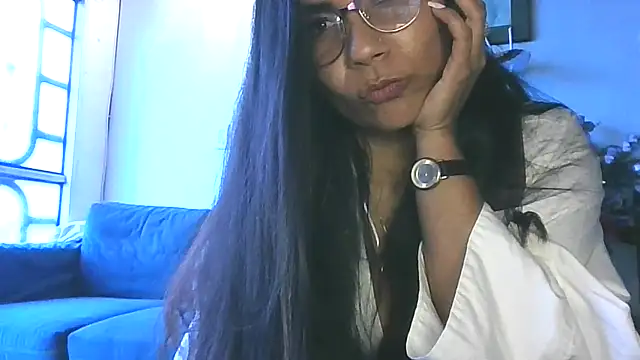 Snapshot of Luna_Dumont chatting on 04.15.26 Luna Dumont online show from 04.15.26