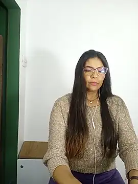 Snapshot of Luna_Dumont chatting on 07.16.26 Luna Dumont online show from 07.16.26