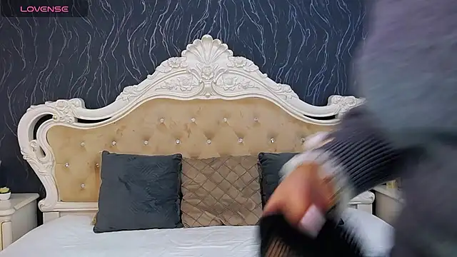 Snapshot of Lauren_Saint chatting on 02.01.25 Lauren Saint online show from 02.01.25