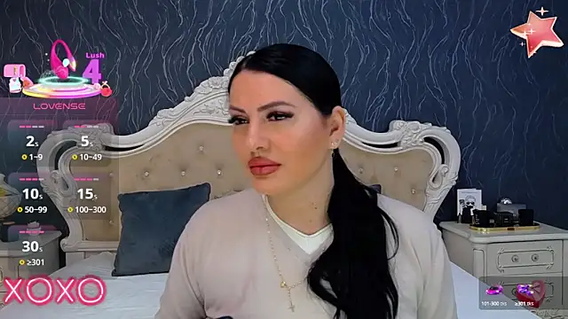 Snapshot of Lauren_Saint chatting on 02.18.25 Lauren Saint online show from 02.18.25