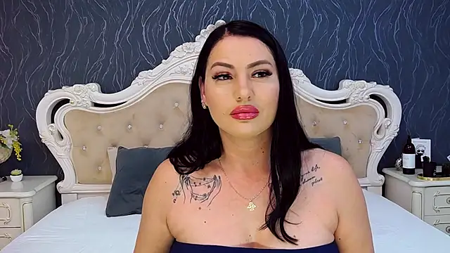 Lauren Saint online show from 11.11.25