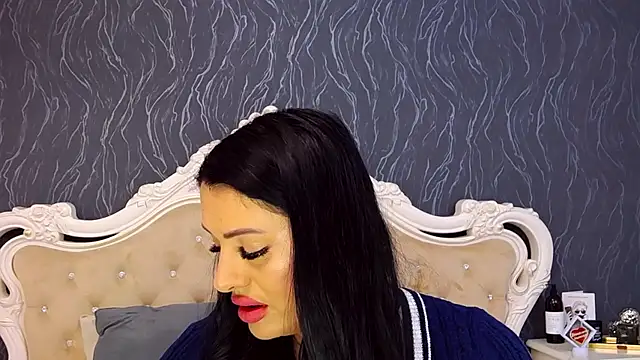 Lauren Saint online show from 11.25.25