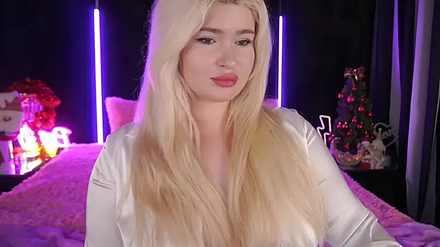 CocoSecretss online show from 01.02.25