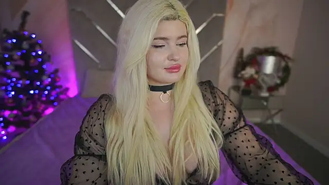 CocoSecretss online show from 01.03.25