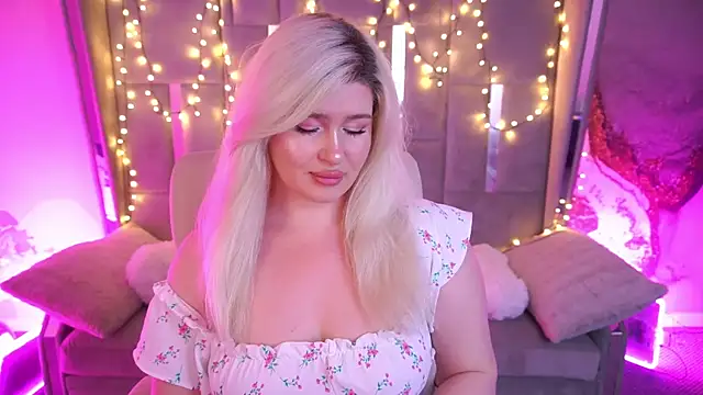 CocoSecretss online show from 06.06.26