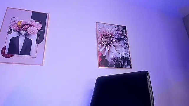 Dollar-girl online show from 04.04.26