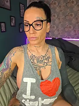 EmilyDiazofficial online show from 04.24.26