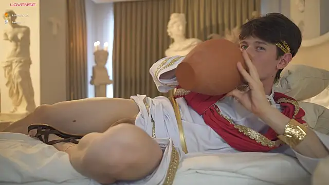 tommyjoyer online show from 10.15.25