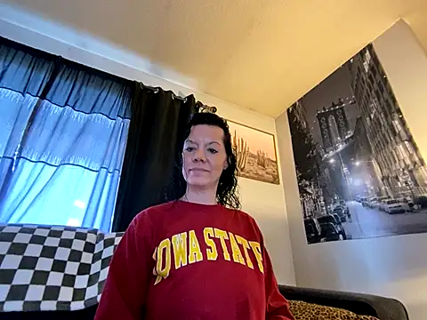 SidneyRaee online show from 12.03.24