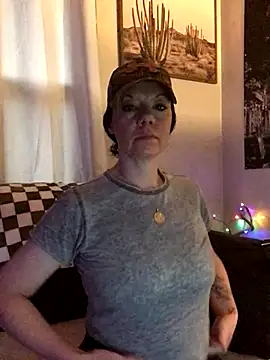 SidneyRaee online show from 11.18.25