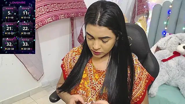 lakshmiraniii online show from 11.28.25