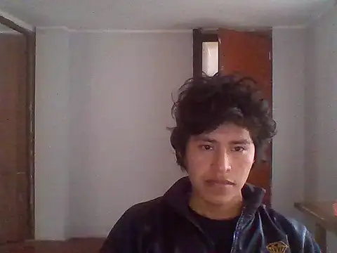 Snapshot of MauroALEXIS chatting on 11.16.25 MauroALEXIS online show from 11.16.25