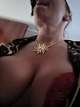 TheGoddessBianca online show from 10.02.25