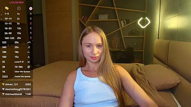 Snapshot of Mad1en chatting on 07.19.26 Mad1en online show from 07.19.26