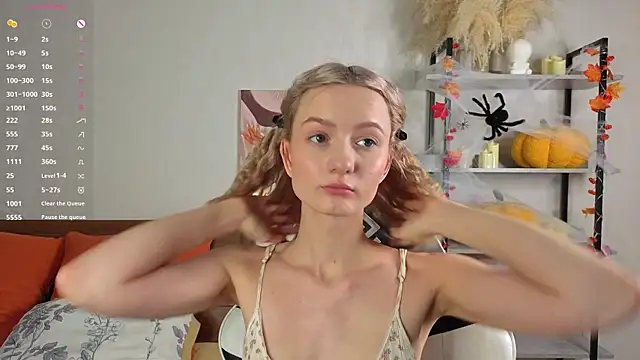 IdaValenti online show from 11.17.25