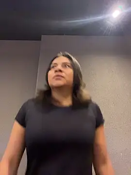 Snapshot of Nina-Eros1 chatting on 11.28.25 Nina-Eros1 online show from 11.28.25