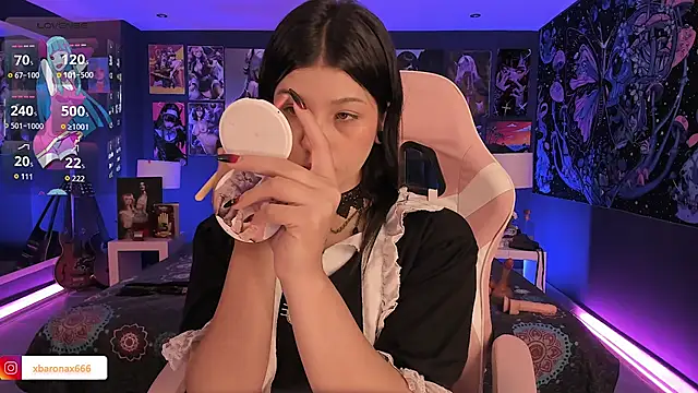 LanaKyutt online show from 11.19.25