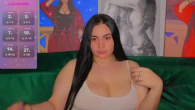 Nikki Kardashian online show from 12.12.24