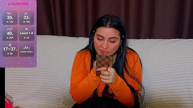 Nikki Kardashian online show from 02.11.25