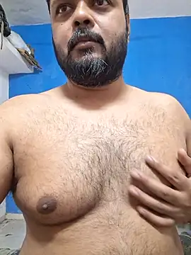 Snapshot of dirtybearr chatting on 03.18.25 dirtybearr online show from 03.18.25