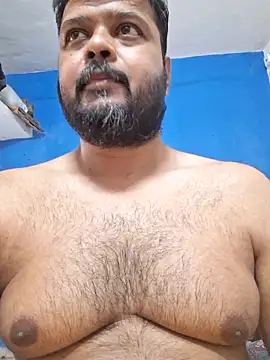 Snapshot of dirtybearr chatting on 03.22.25 dirtybearr online show from 03.22.25