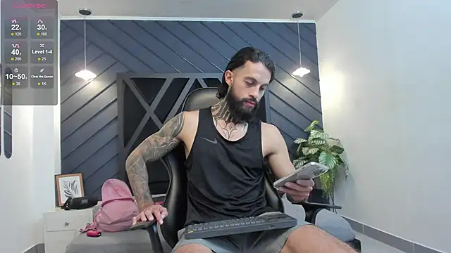 Snapshot of Apolo_Bianco_ chatting on 09.18.25 Apolo Bianco  online show from 09.18.25