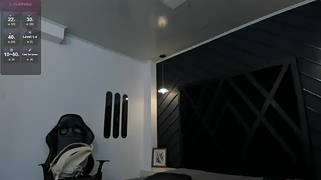 Snapshot of Apolo_Bianco_ chatting on 09.30.25 Apolo Bianco  online show from 09.30.25