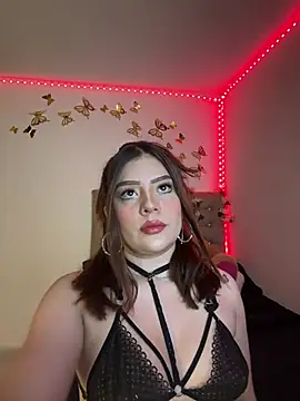 Jullieetta online show from 12.30.24