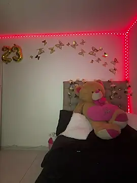 Jullieetta online show from 01.07.25